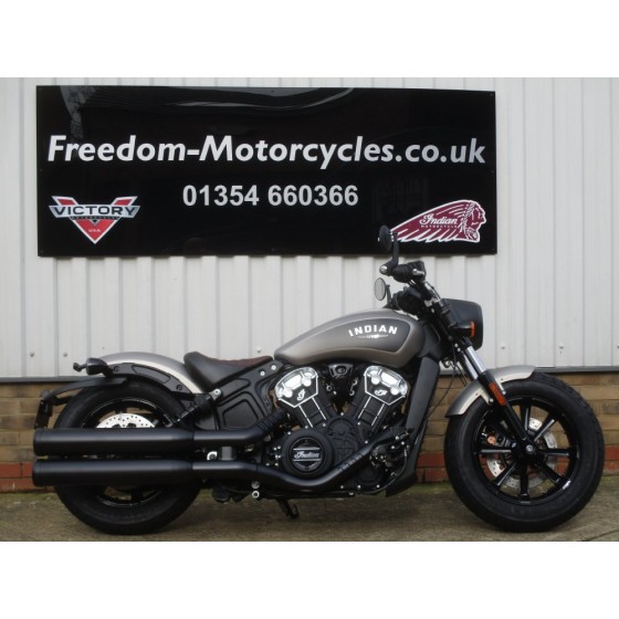 Indian Scout Bobber Smoke  Silver Quartz
